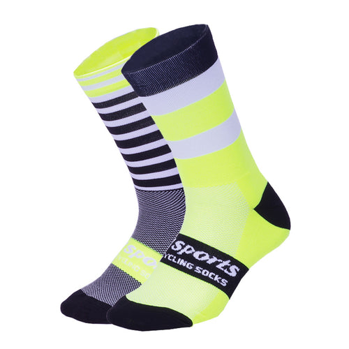Mismatched Cycling Socks (Black Green DH12)